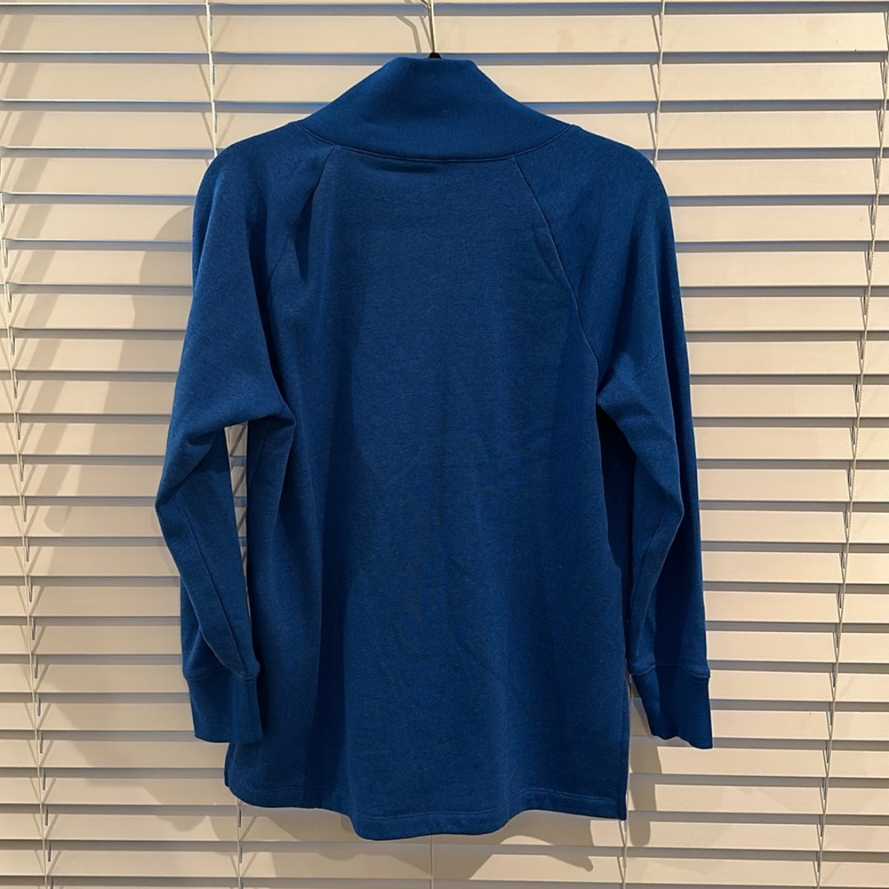 Button neck pullover - Picture 3 of 3